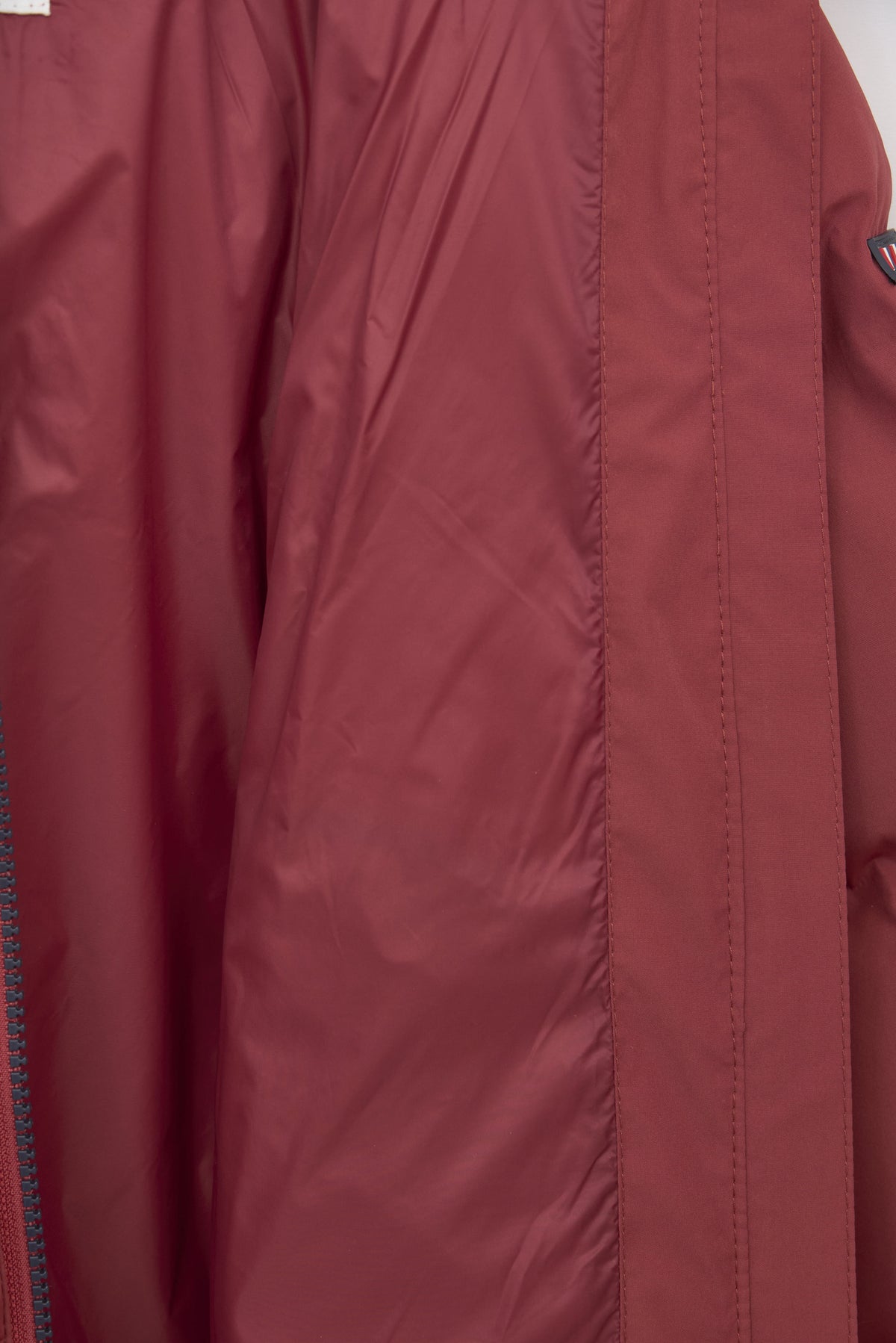 Chubasquero puffy poliéster reciclado unisex