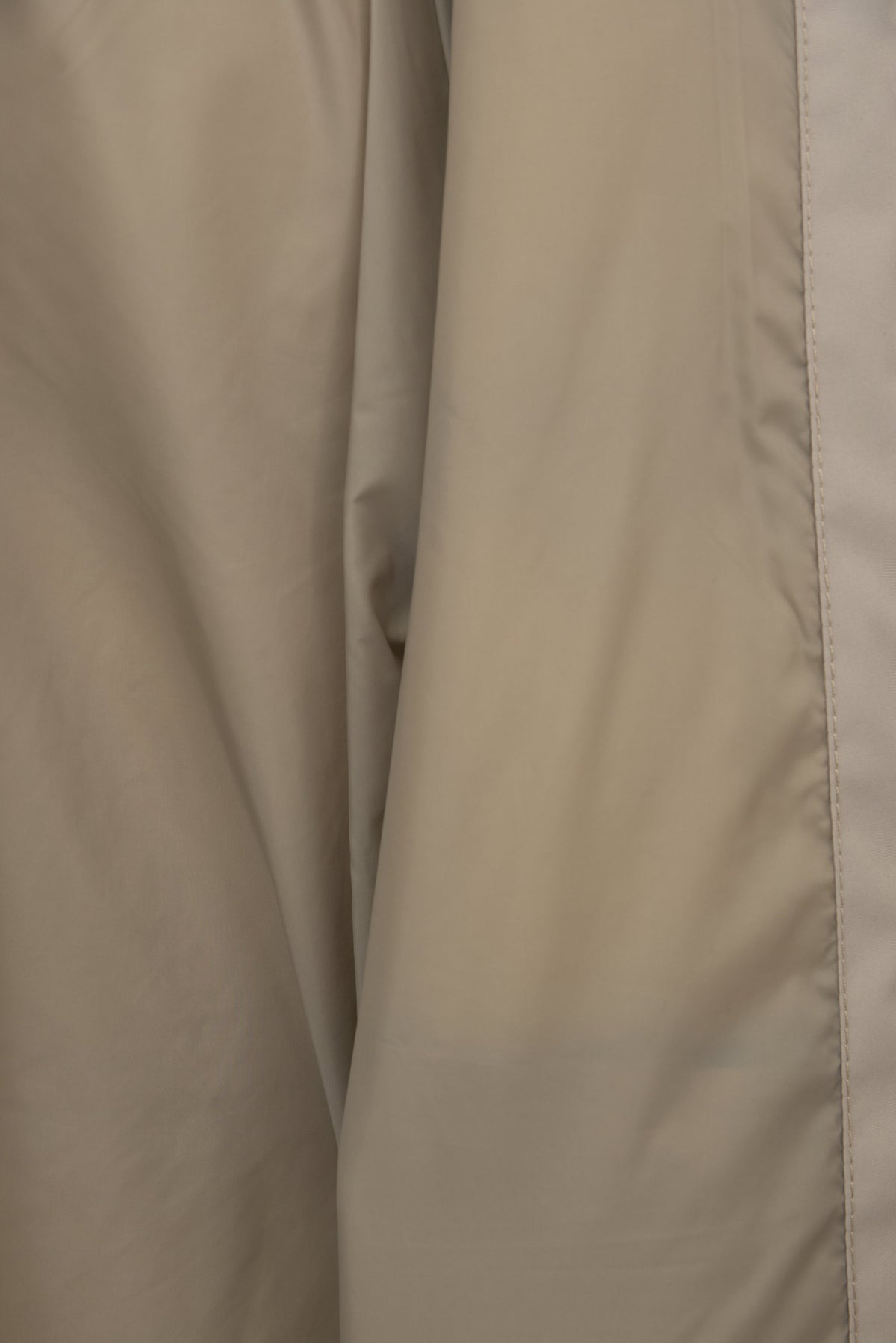 Chubasquero puffy poliéster reciclado unisex