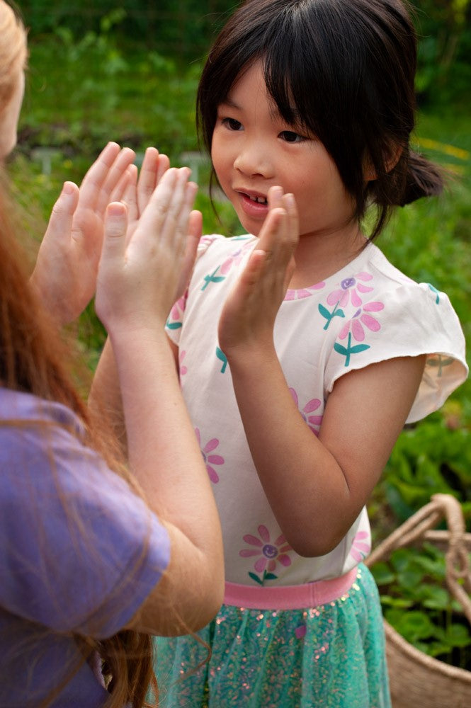 Falda con lentejuelas niña Rolling into Spring