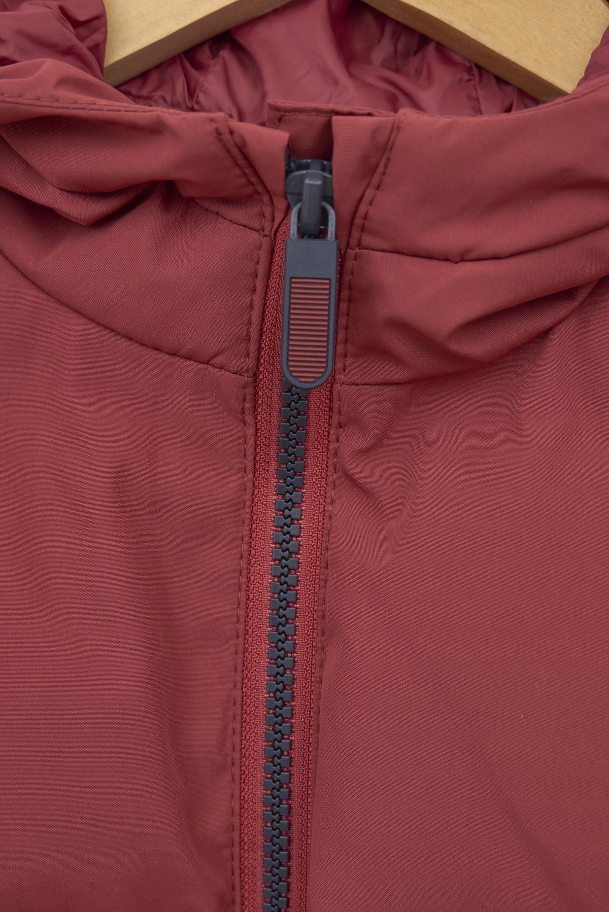 Chubasquero puffy poliéster reciclado unisex