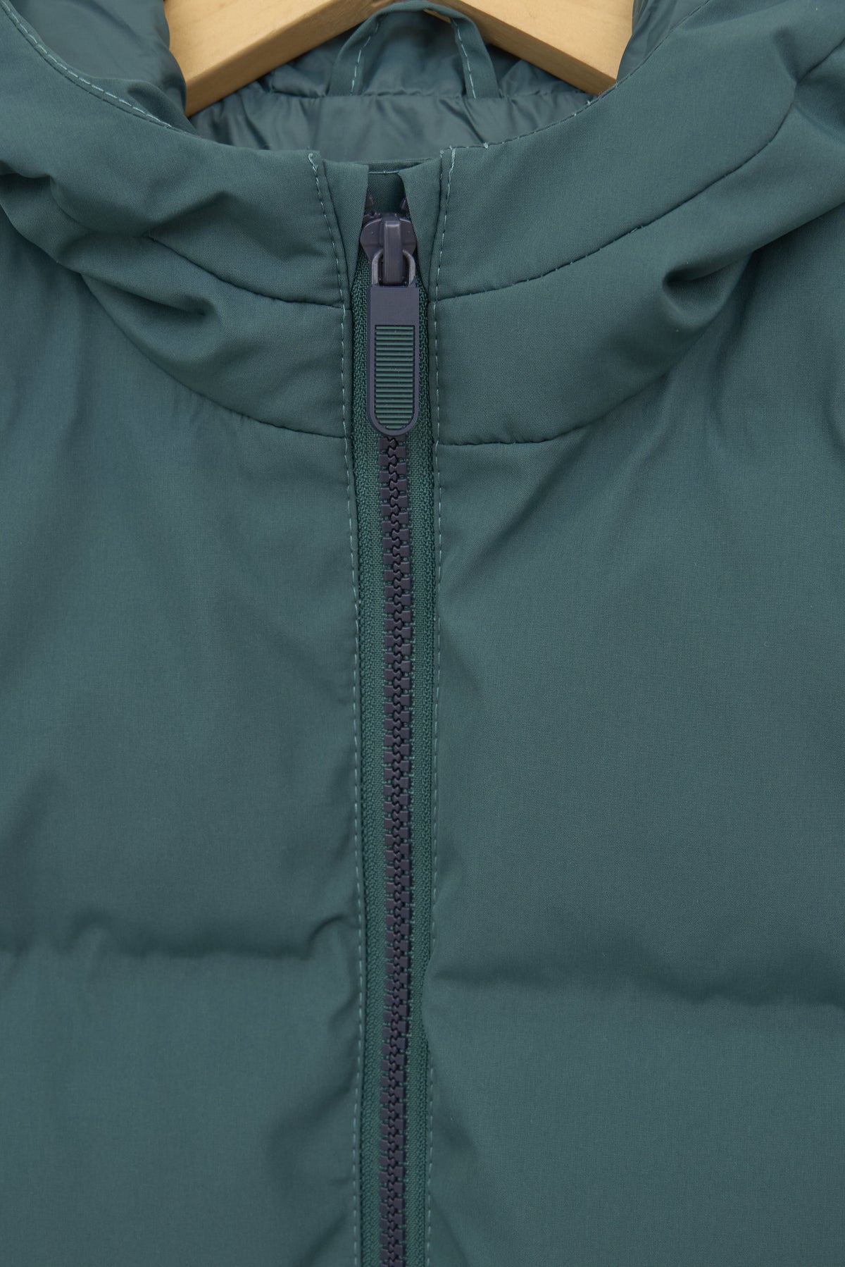 Chubasquero puffy poliéster reciclado unisex