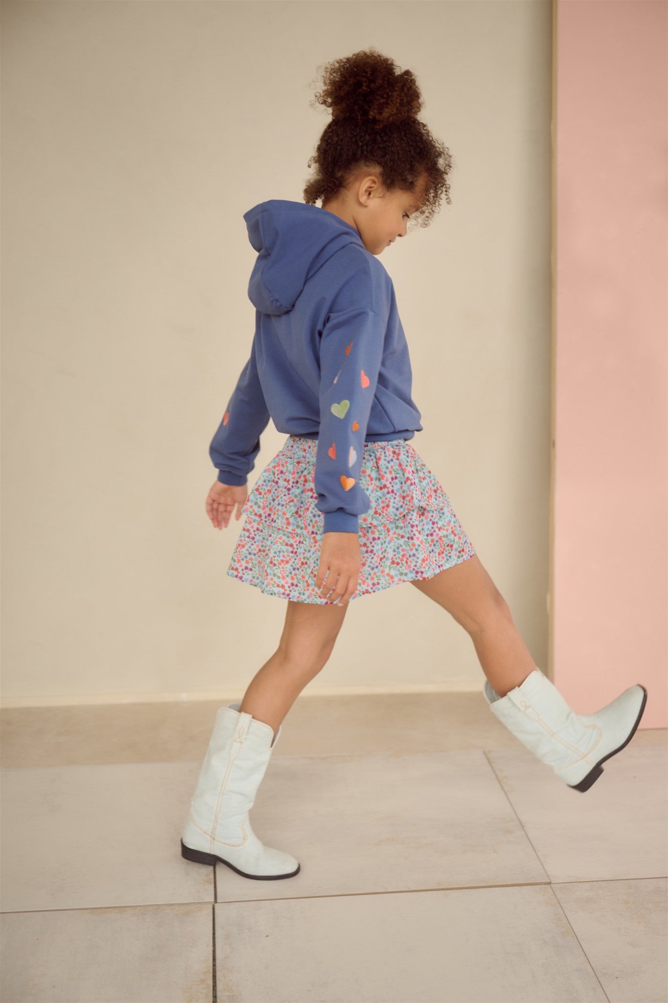 Sudadera con capucha corazones Kumy niña