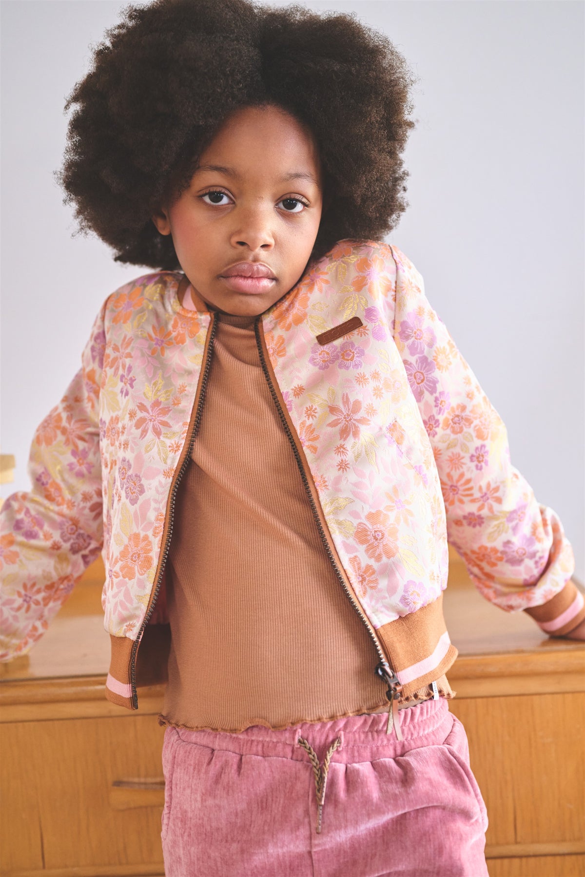 Top básico de jersey de canalé Kess niña