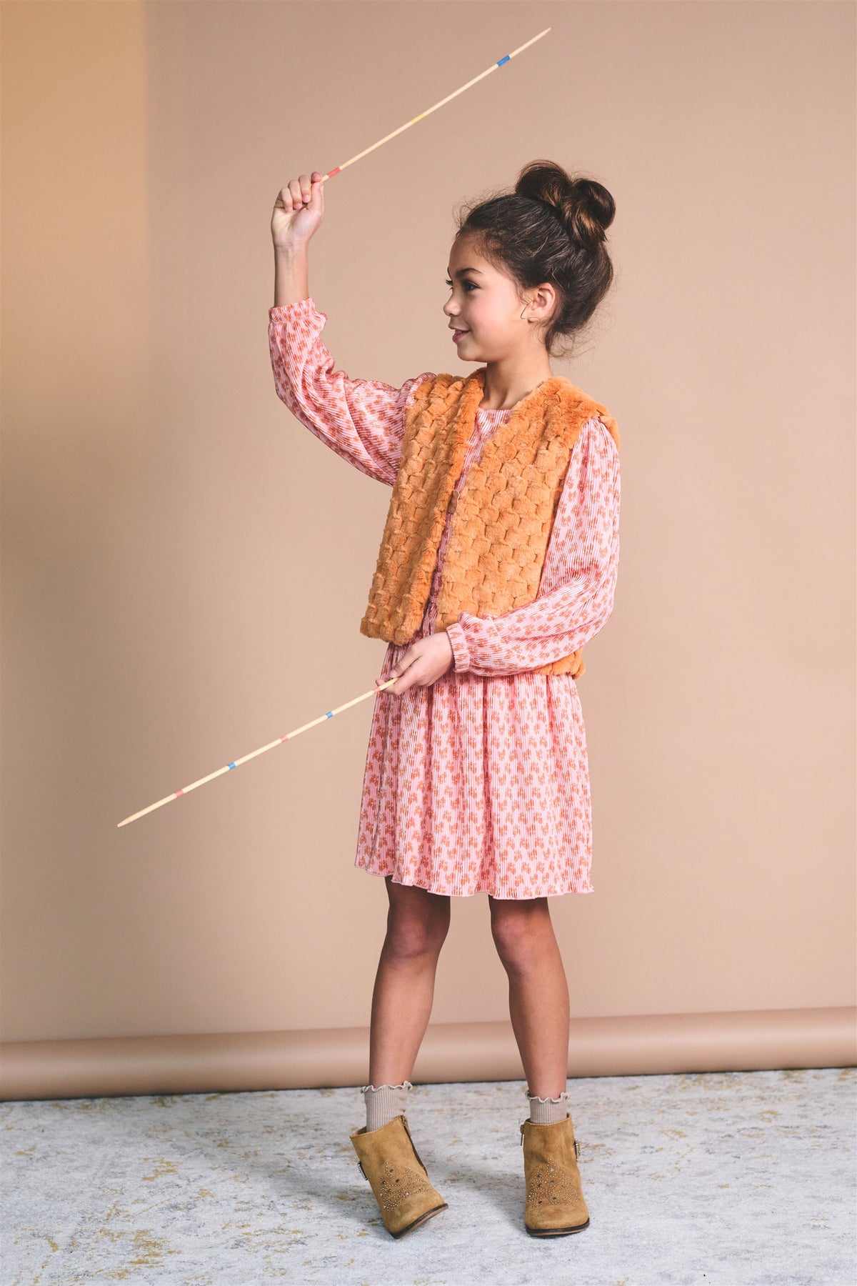 Vestido plisado con estampado de flores indias Mamai niña