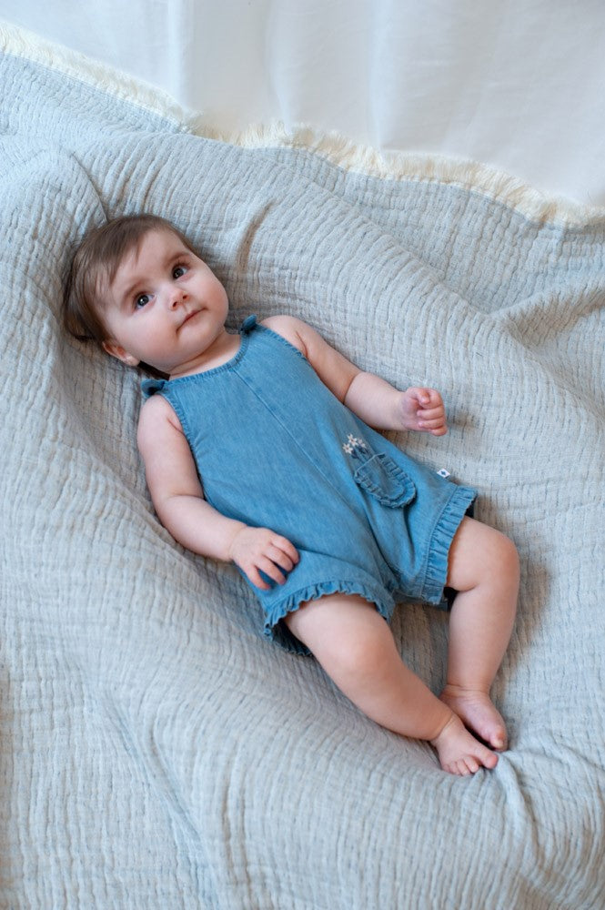 Traje corto bebé niña